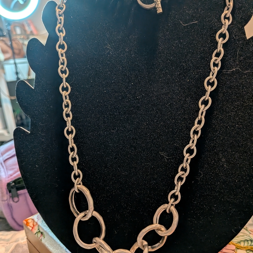 Elegant Silver Chain Necklace
